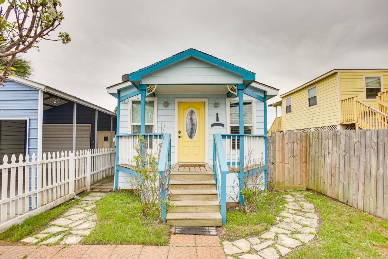 Galveston Cottage About 1 Mi To Beach Pet Friendly! Exterior photo
