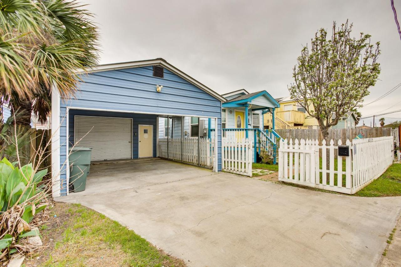 Galveston Cottage About 1 Mi To Beach Pet Friendly! Exterior photo